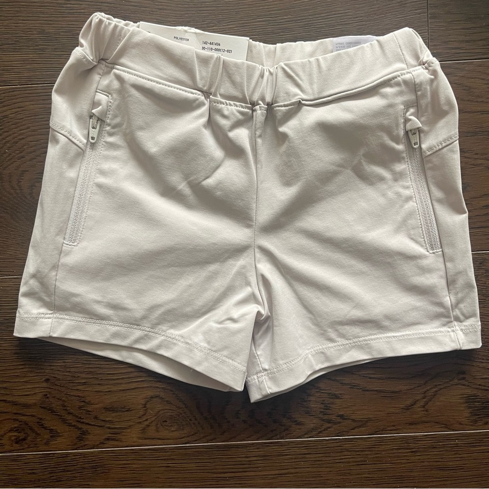 Zara uniform beige shorts NWT Sz 3-4